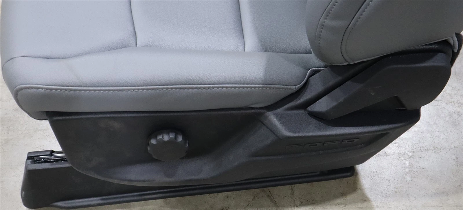 Ford SUPER DUTY Front Bucket Seats CREW CAB w/ JUMP SEAT VINYL Replacement OEM - Image 6