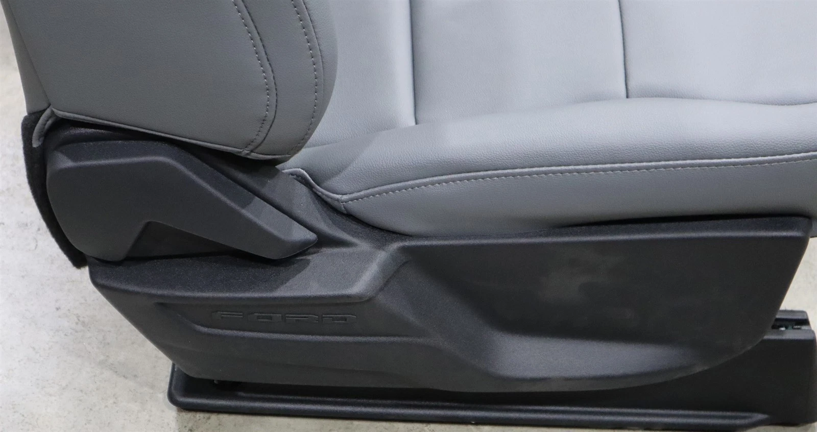 Ford SUPER DUTY Front Bucket Seats CREW CAB w/ JUMP SEAT VINYL Replacement OEM - Image 3