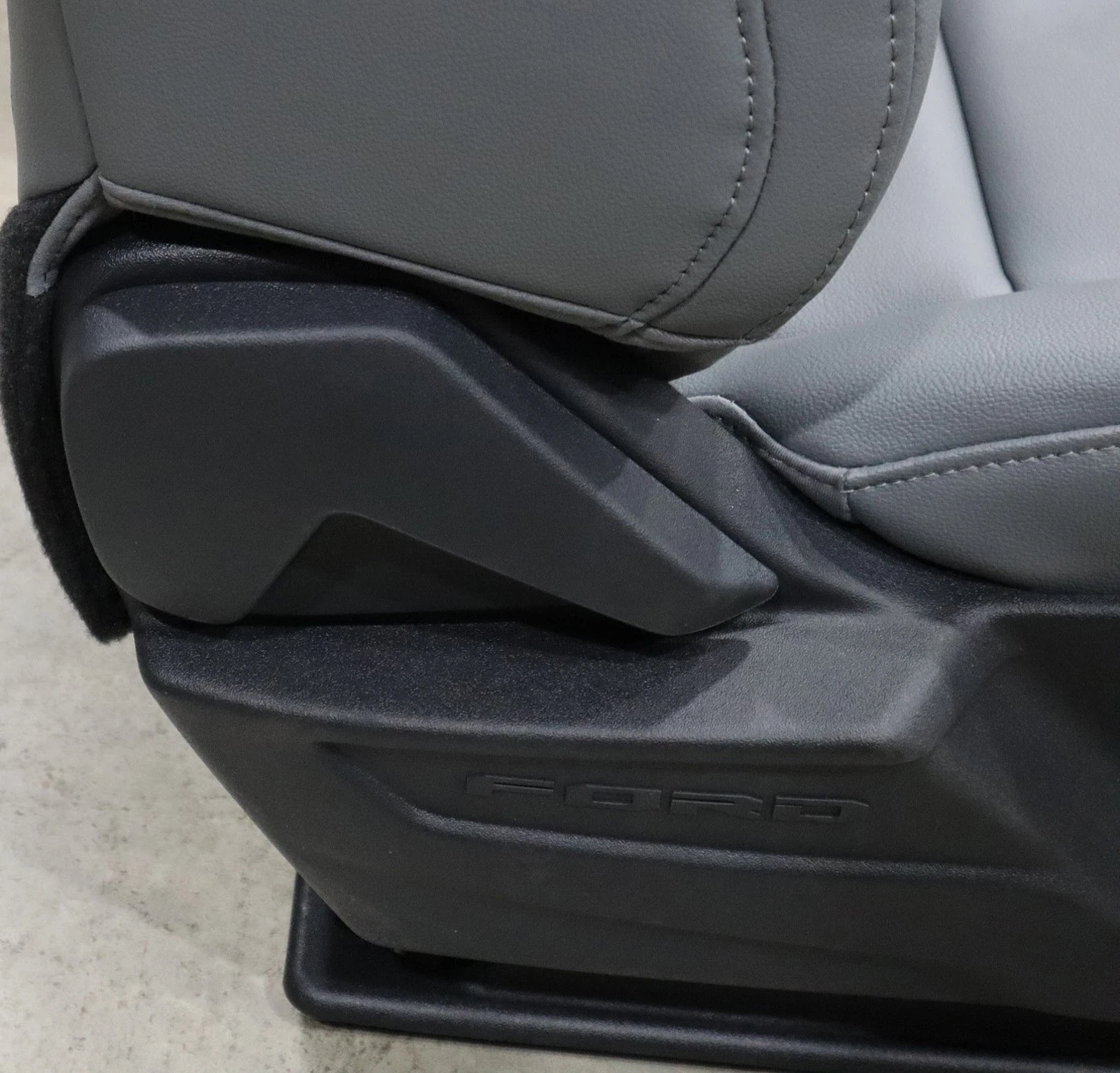 Ford SUPER DUTY Front Bucket Seats CREW CAB w/ JUMP SEAT VINYL Replacement OEM - Image 26