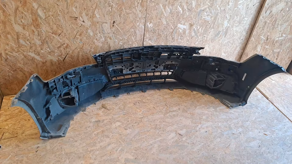 Audi A7 4G8 S-line pre-facelift front bumper - Image 4