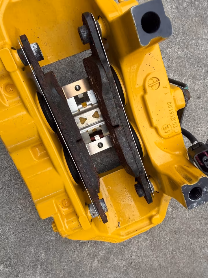 PORSCHE 911 TURBO S 991 CERAMIC BRAKE SYSTEM BRAKE CALIPERS DISC - Image 3