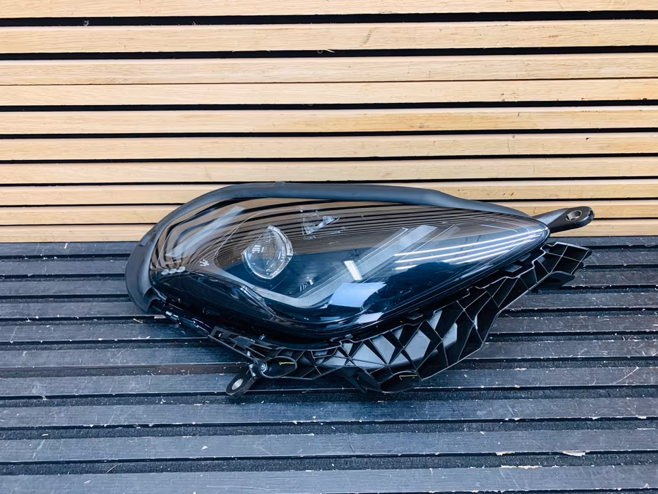 Maserati Granturismo Headlights 6701588610 6701588620 - Image 6