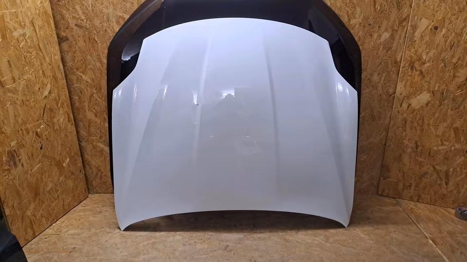 Maserati Grecale hood engine cover