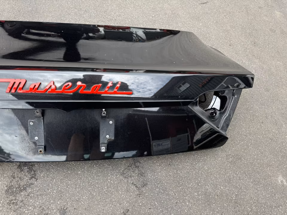 Original tailgate for Maserati GranTurismo M145. - Image 5