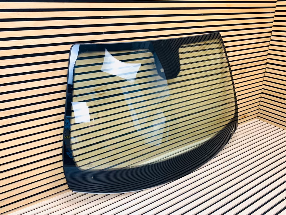 Maserati Ghibli Windscreen 673006971