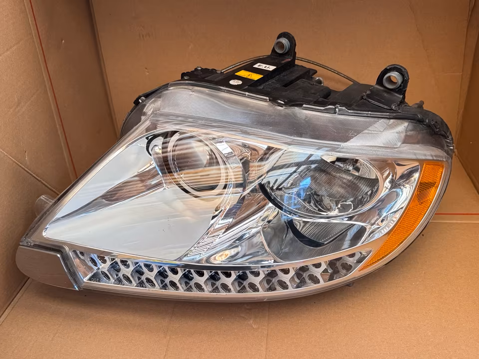 Genuine Maserati Quattroporte Headlight Set EU - Image 8