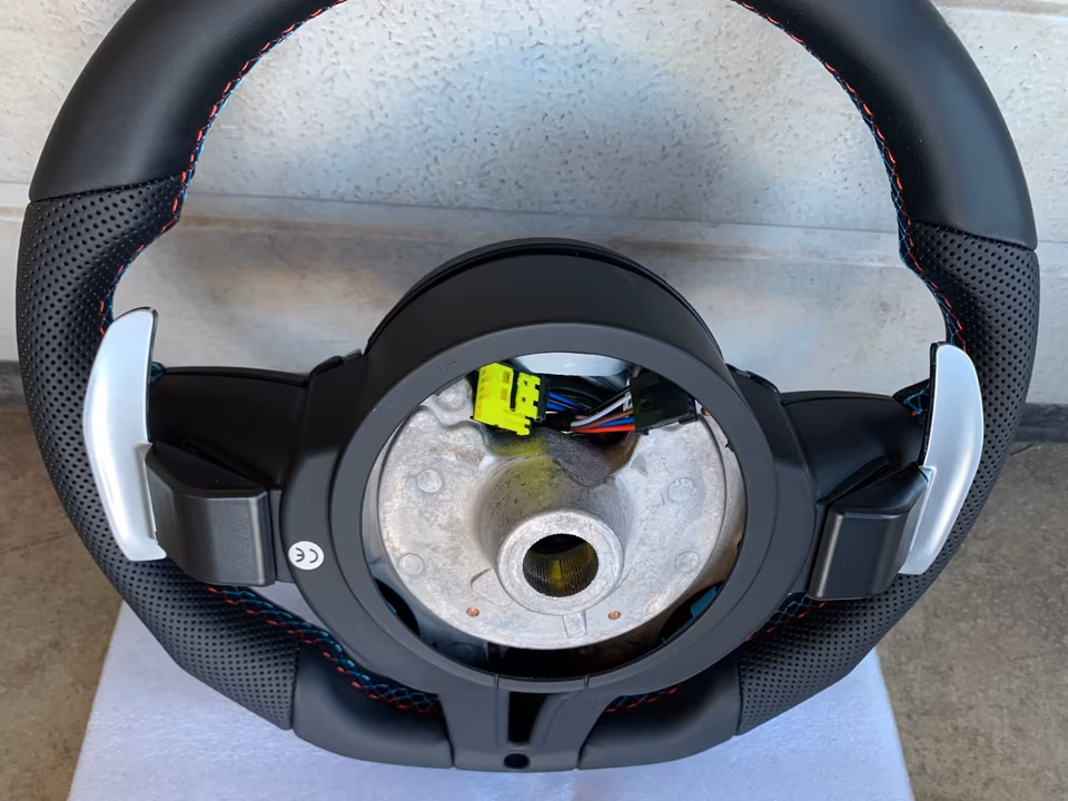 BMW E-Series M Sport Steering Wheel E90 E91 E92 - Image 3