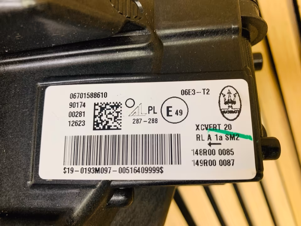 Maserati Granturismo Headlight Right 06701588610 - Image 3