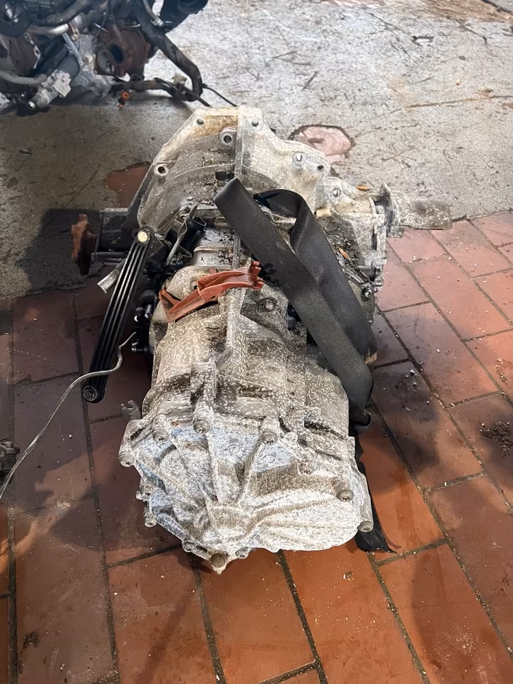 Audi A4 B8 2.0 Diesel Transmission - Image 5