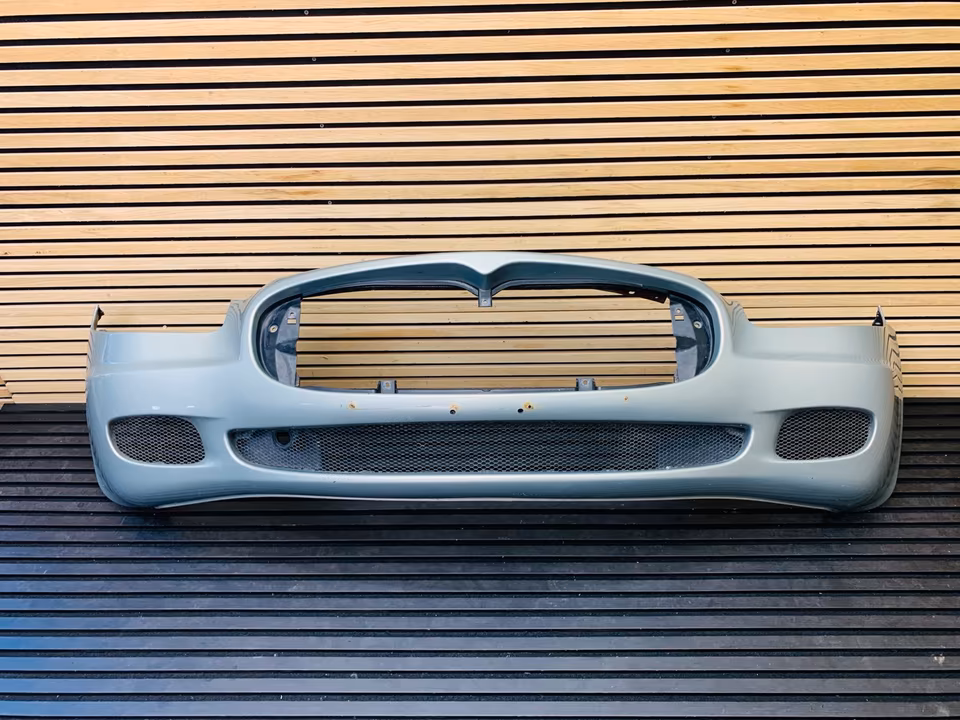 Maserati Quattroporte Front Bumper 67069000 - Image 10