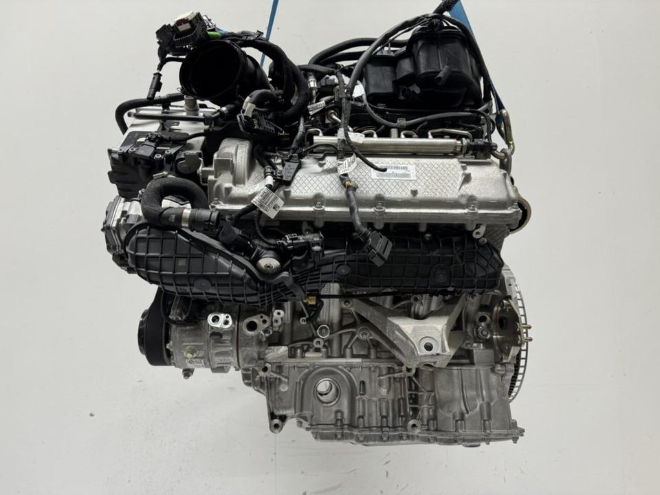 Complete BMW M8 Engine S63B44B • G15 2022 • 4.4L Twin-Turbo V8 - Image 8