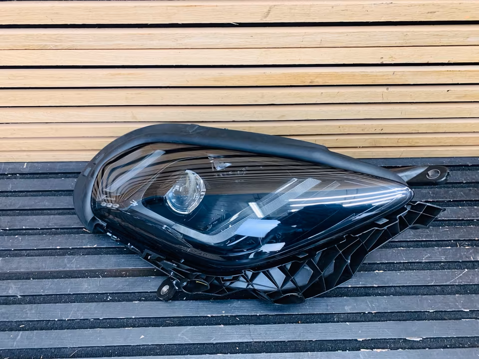 Maserati Granturismo Headlights 6701588610 6701588620 - Image 5