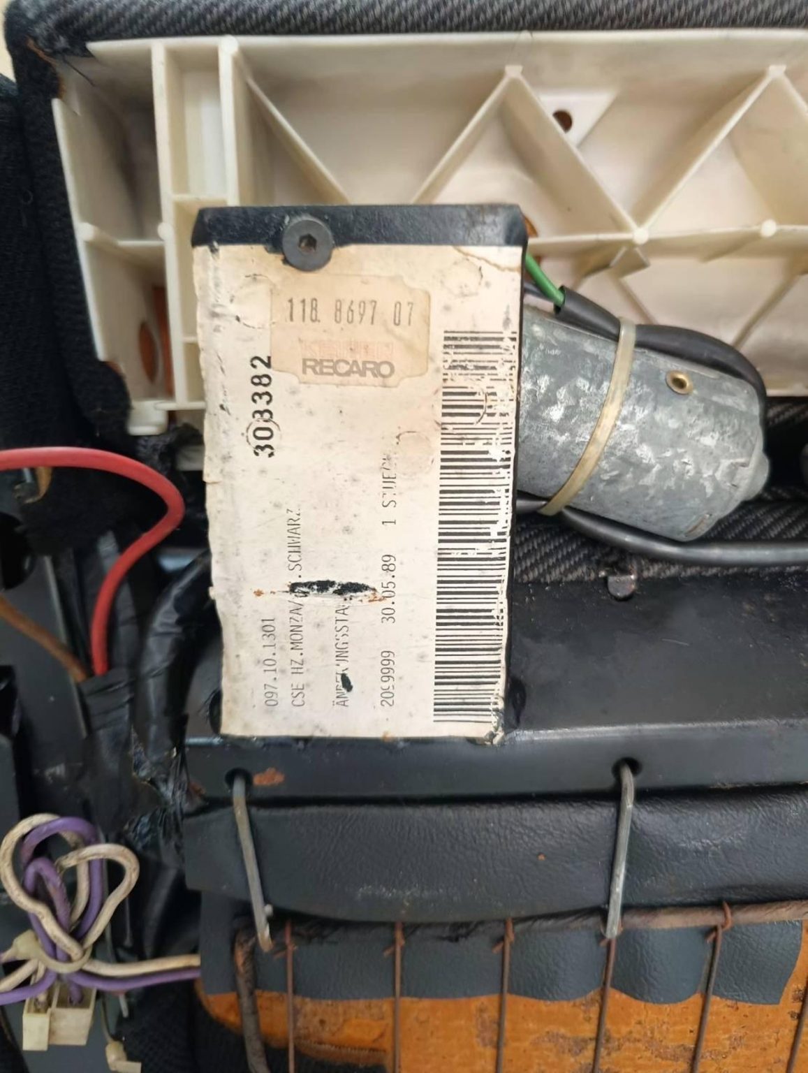 Original RECARO CSE Seats - Image 2