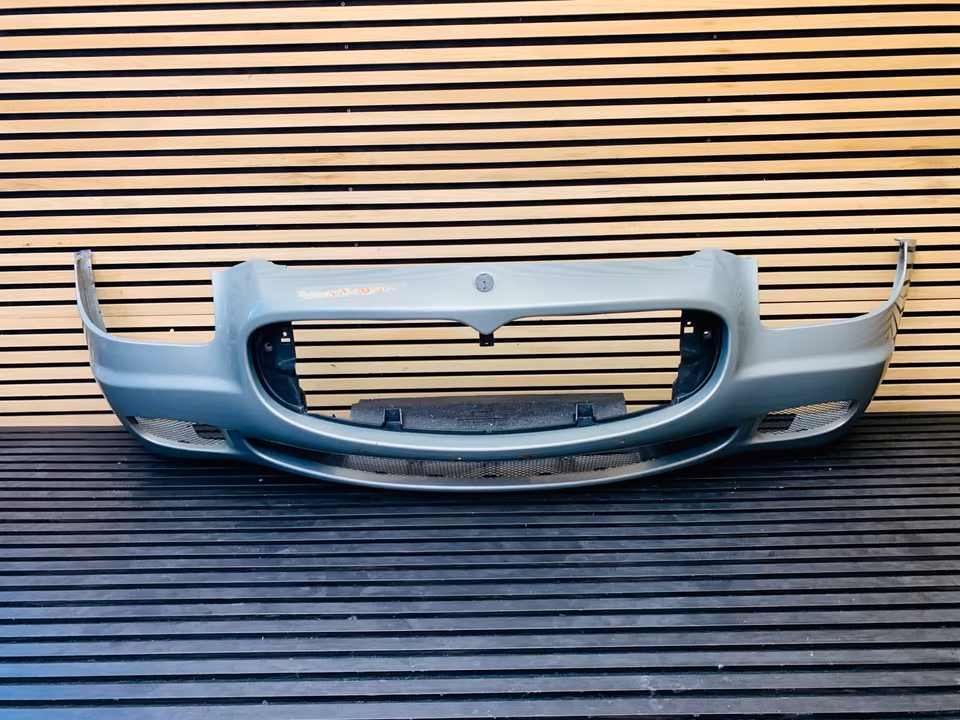 Maserati Quattroporte Front Bumper 67069000 - Image 6