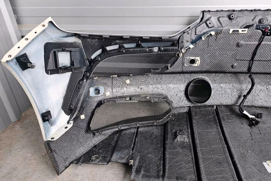 Maserati MC20 Stradale carbon rear bumper - Image 4