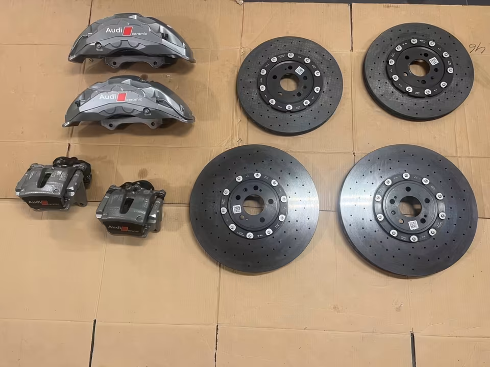 AUDI SQ7 CERAMIC BRAKE SYSTEM BRAKE CALIPERS DISCS PADS