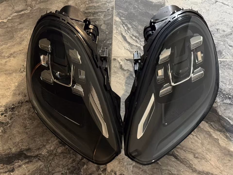 PORSCHE CAYENNE PDLS HEADLIGHTS FULL LED DARK 7P5941036K 7P59