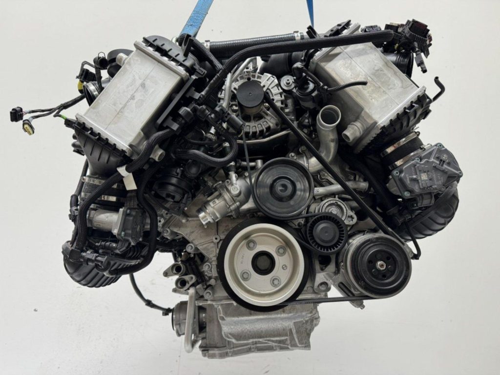 Complete BMW M8 Engine S63B44B • G15 2022 • 4.4L Twin-Turbo V8