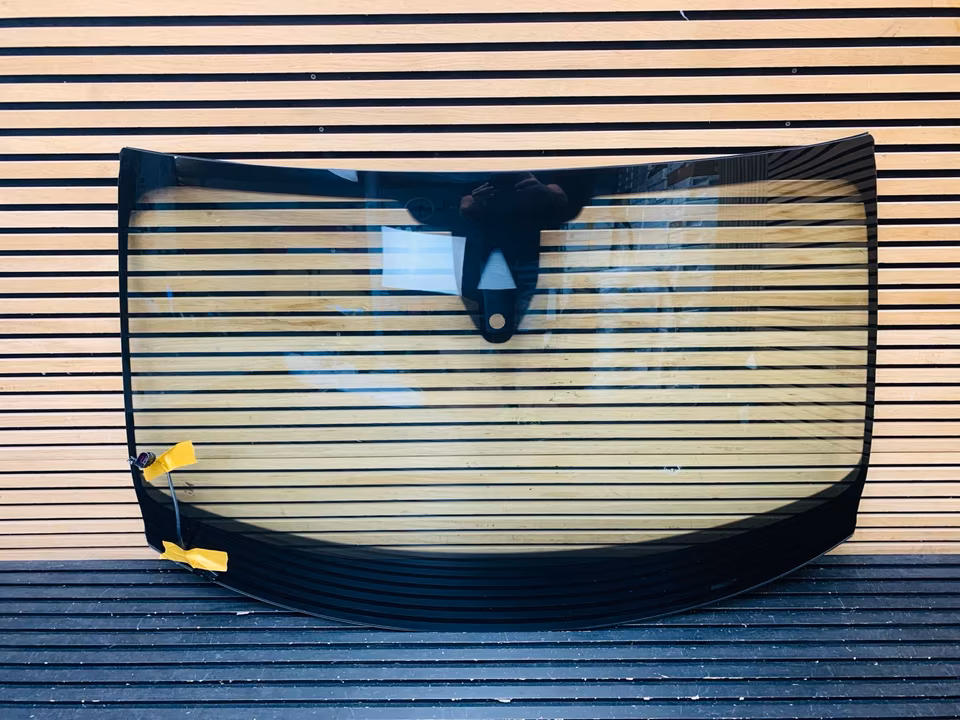 Bentley Flying Spur Windscreen 3SE845099AF - Image 4