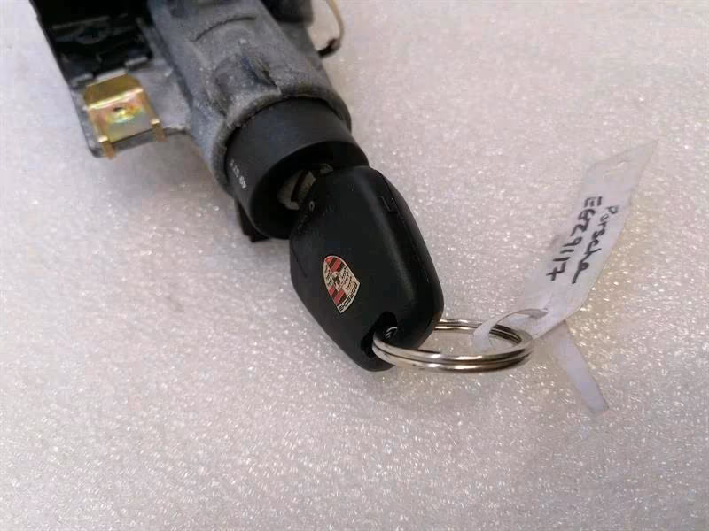 PORSCHE 996 3.4 Engine Control Unit + Key - Image 2