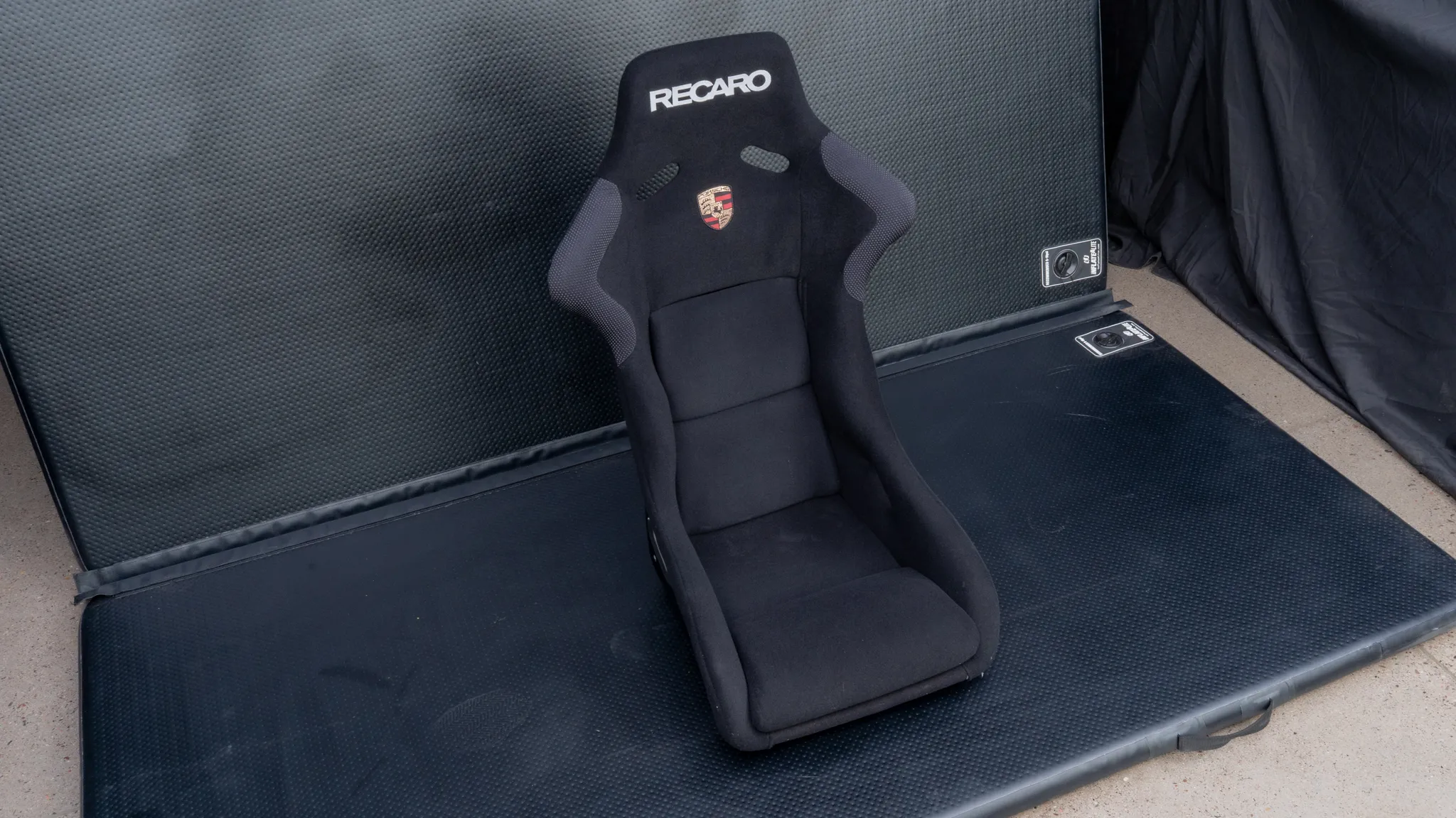 Recaro Profischale GF-UP 964 Cup Seats - Image 8