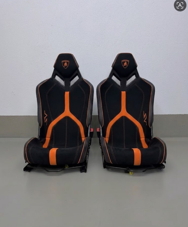 Lamborghini Aventador SV Carbon bucket seats