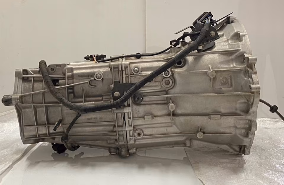 Manual transmission Jaguar F-Pace XE XF 4x4 2.0 D MT10J - Image 3