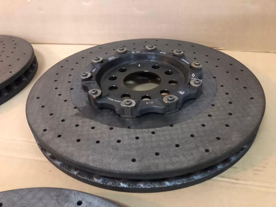 Lamborghini Aventador ceramic carbon brake system brakes - Image 3