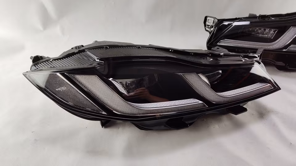 GX6313W030EJ GX6313W029EJ JAGUAR XF X260 bi xenon headlights - Image 8