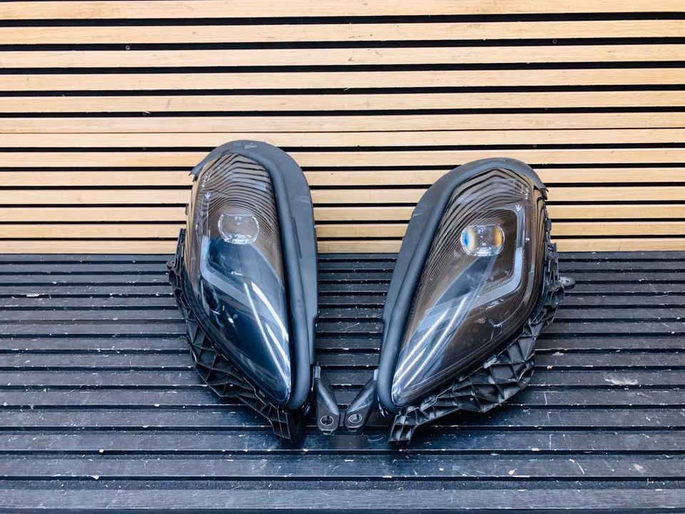Maserati Granturismo Headlights 6701588610 6701588620 - Image 11