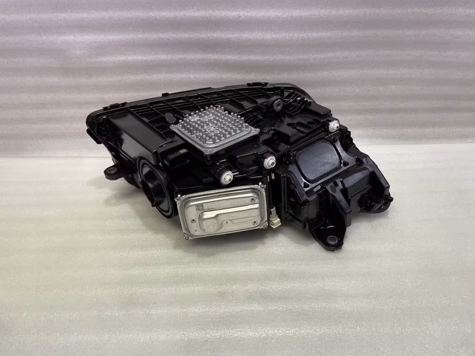 Mercedes AMG GT 4-Door Multibeam Left Right  Headlights A2909069700. A2909069000. - Image 5