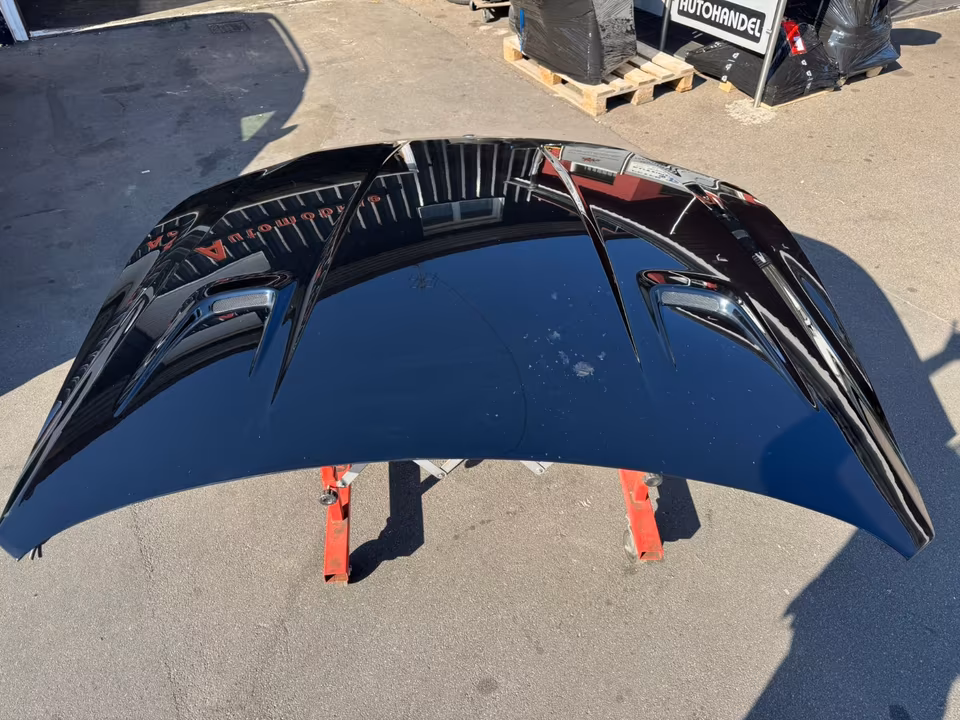 Maserati Levante Trofeo M161 OEM Black Hood 287