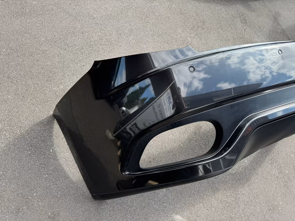 Rear bumper/valance for Maserati Granturismo M145 OEM - Image 2