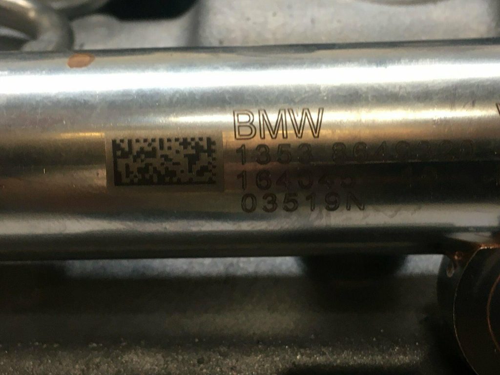 BMW X5M Engine (F85) S63B44B 4.4L Twin-Turbo V8 • 2019 - Image 2