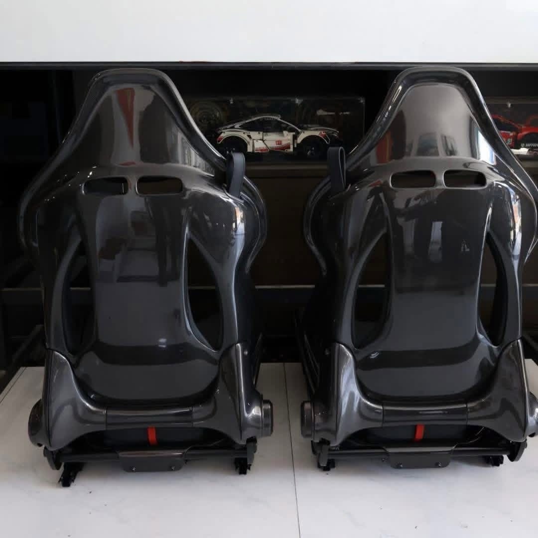 OEM Ferrari Carbon Fiber Racing Seats 
F8 Tributo / F8 Spider / SF90 Stradale / SF90 Spider / 812 Superfast / 812 GTS / 296 GTB / 296 GTS / 488 GTB / 488 Pista - Image 2