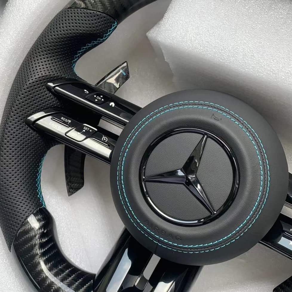 Mercedes Benz AMG carbon fiber steering wheel - Image 4