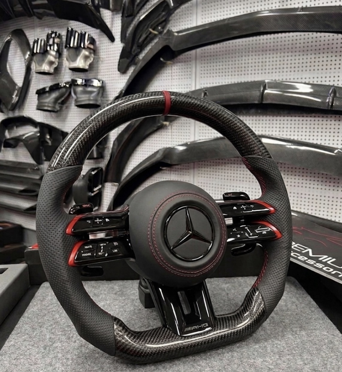 AMG Mercedes Carbon
Steering Wheel - Image 5