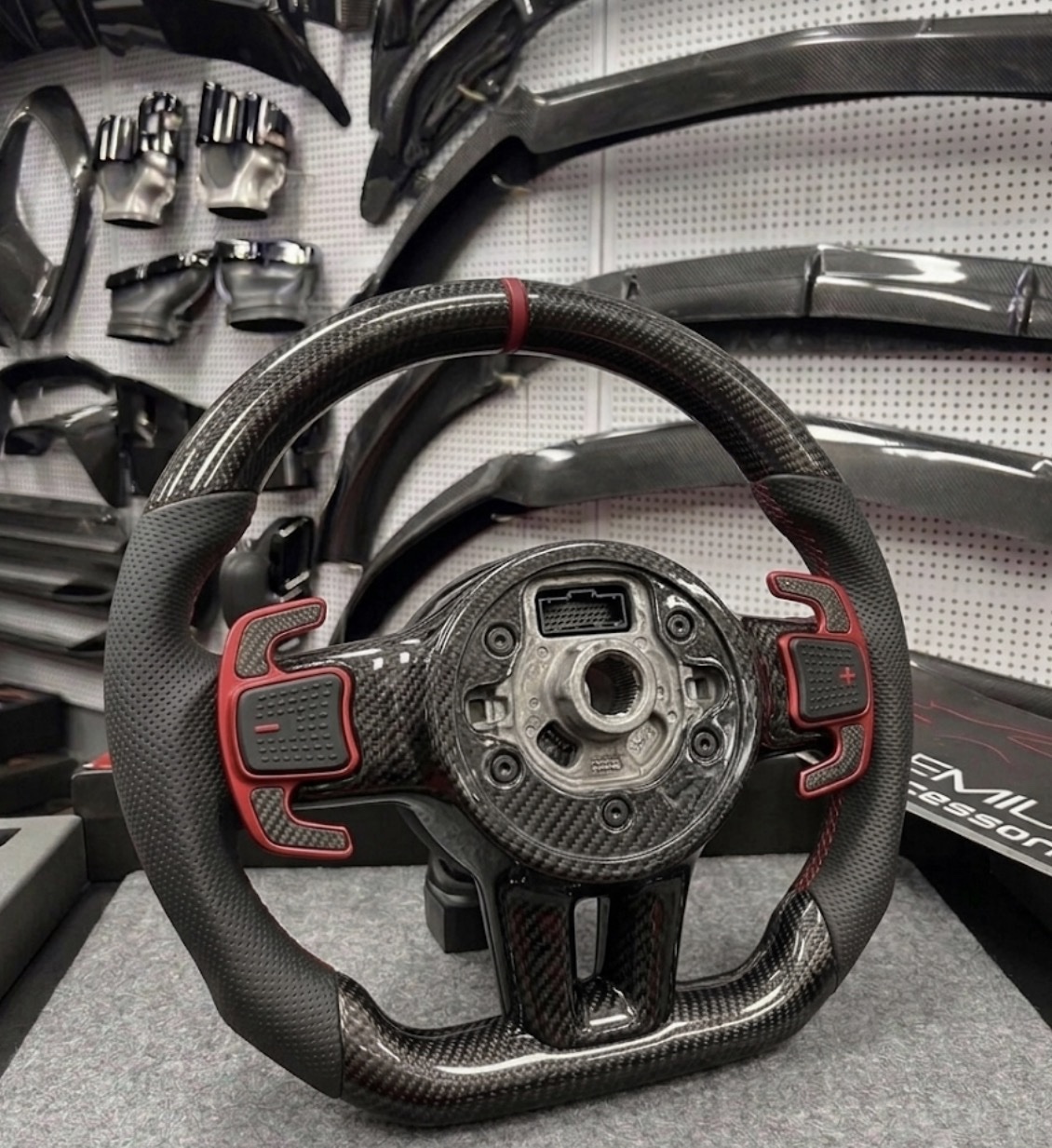 AMG Mercedes Carbon
Steering Wheel - Image 3